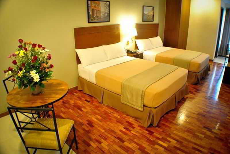 Fersal Hotel Kalayaan, Quezon City Esterno foto