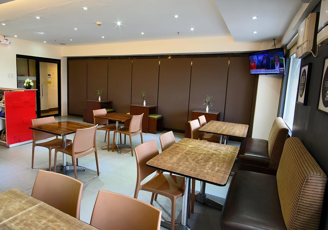 Fersal Hotel Kalayaan, Quezon City Esterno foto