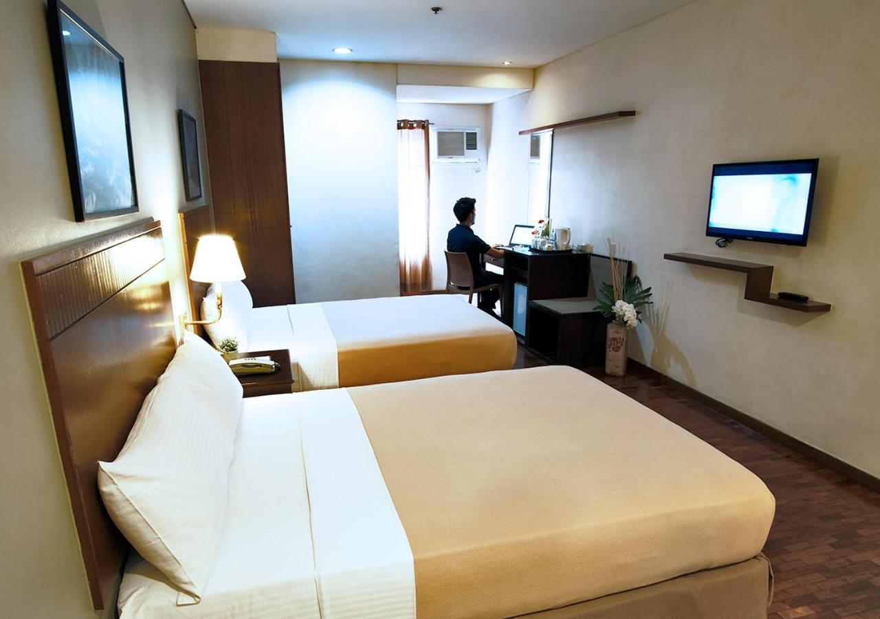 Fersal Hotel Kalayaan, Quezon City Esterno foto
