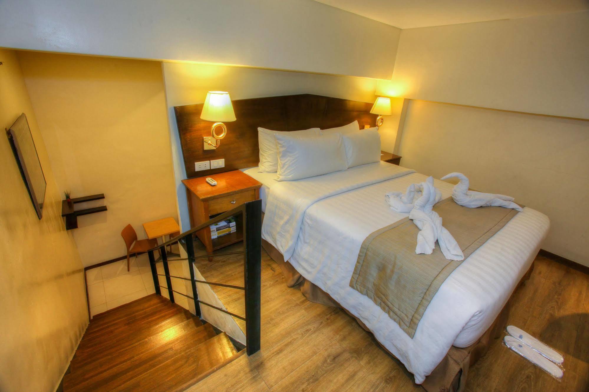 Fersal Hotel Kalayaan, Quezon City Esterno foto
